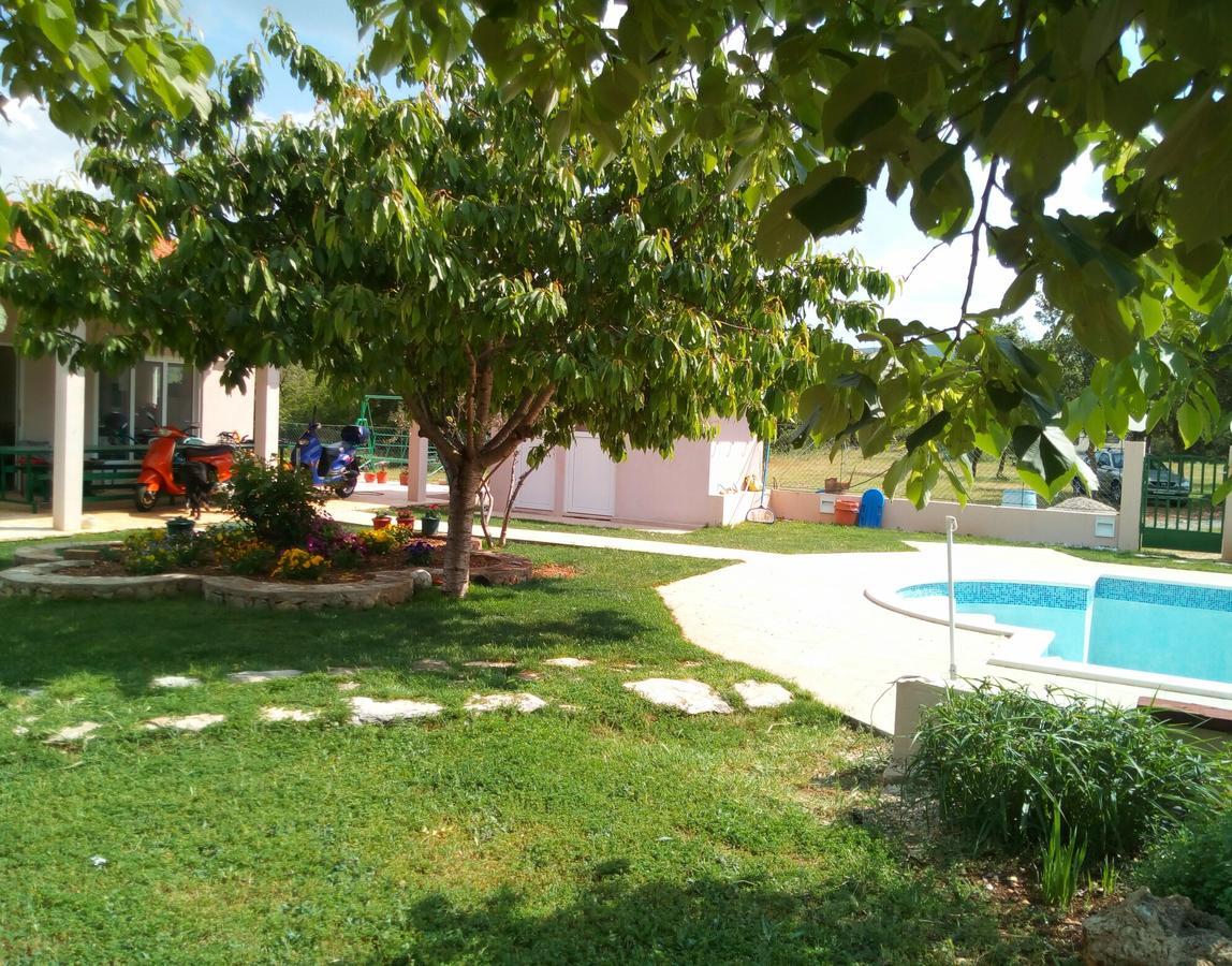 Kaja House Apartments Лозовац Екстер'єр фото
