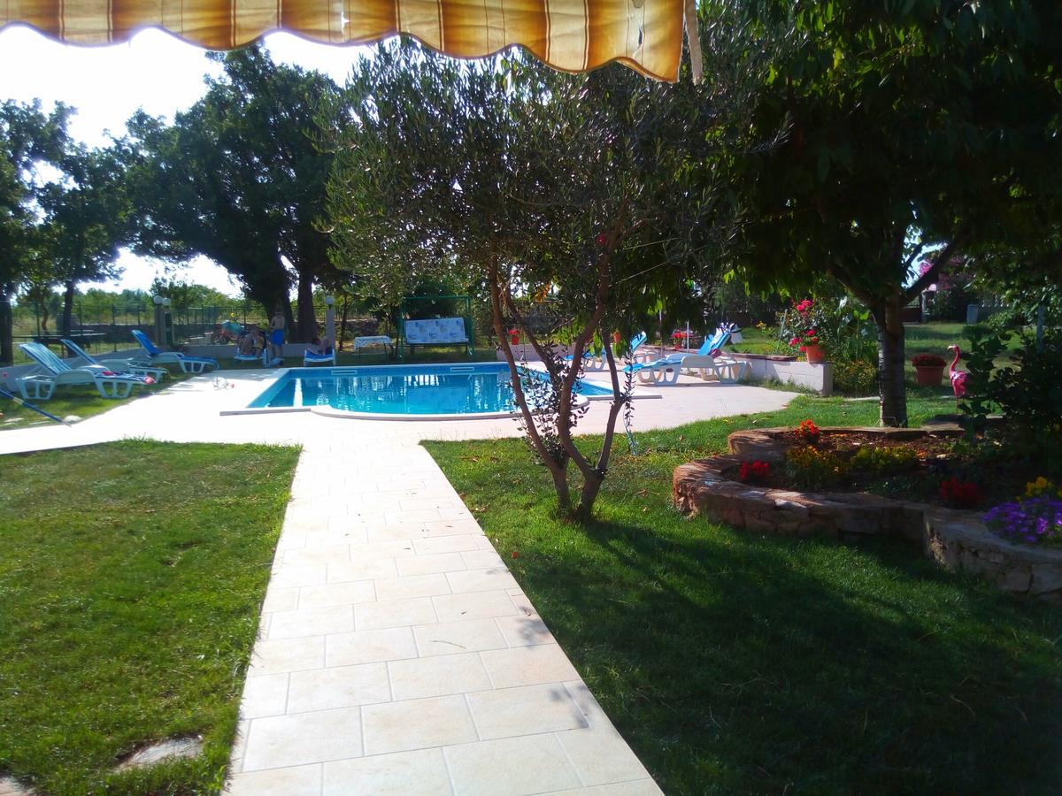Kaja House Apartments Лозовац Екстер'єр фото