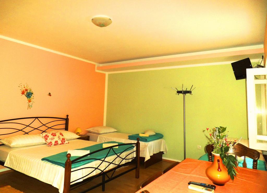 Kaja House Apartments Лозовац Екстер'єр фото